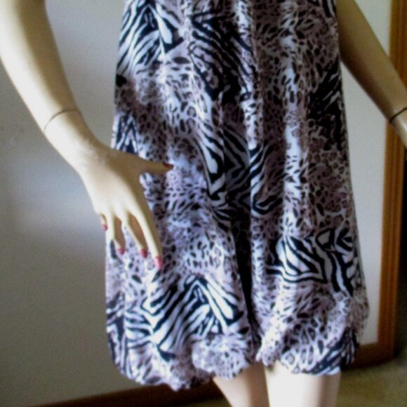 BCBGMaxAzria Sleeveless Bubble Hem Dress Women's Medium - Picture 2 of 3